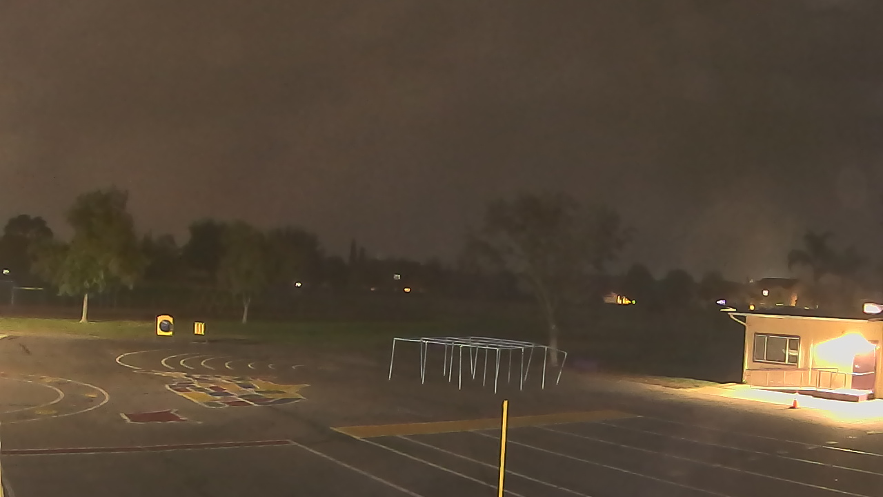 Thumbnail for current weather camera view from Von Renner Elementary School in Newman, California