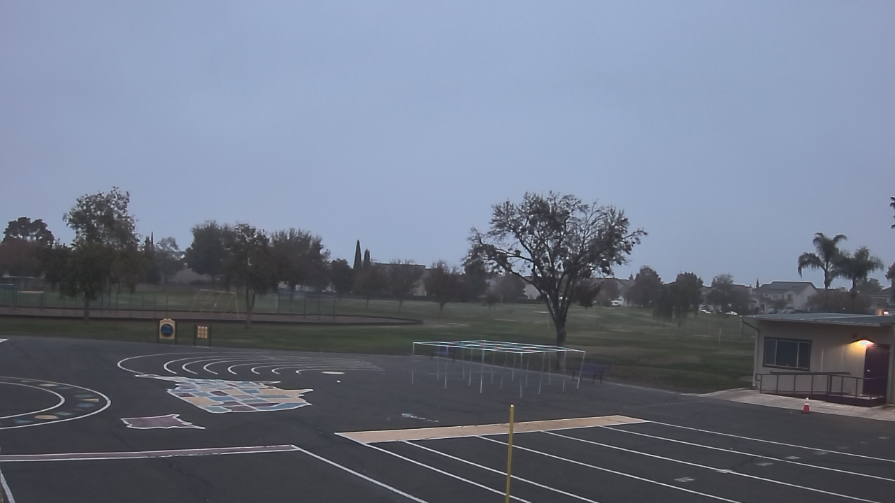 Thumbnail for current weather camera view from Von Renner Elementary School in Newman, California