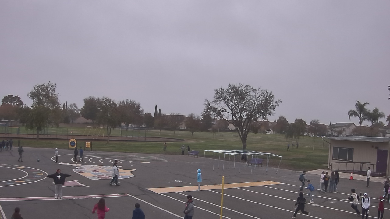Thumbnail for current weather camera view from Von Renner Elementary School in Newman, California