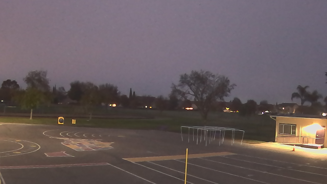 Thumbnail for current weather camera view from Von Renner Elementary School in Newman, California