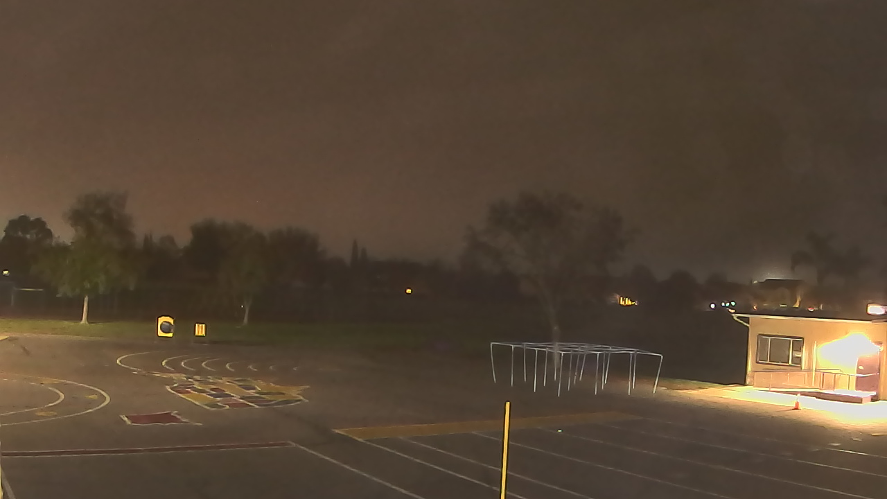 Thumbnail for current weather camera view from Von Renner Elementary School in Newman, California