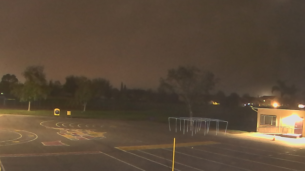 Thumbnail for current weather camera view from Von Renner Elementary School in Newman, California