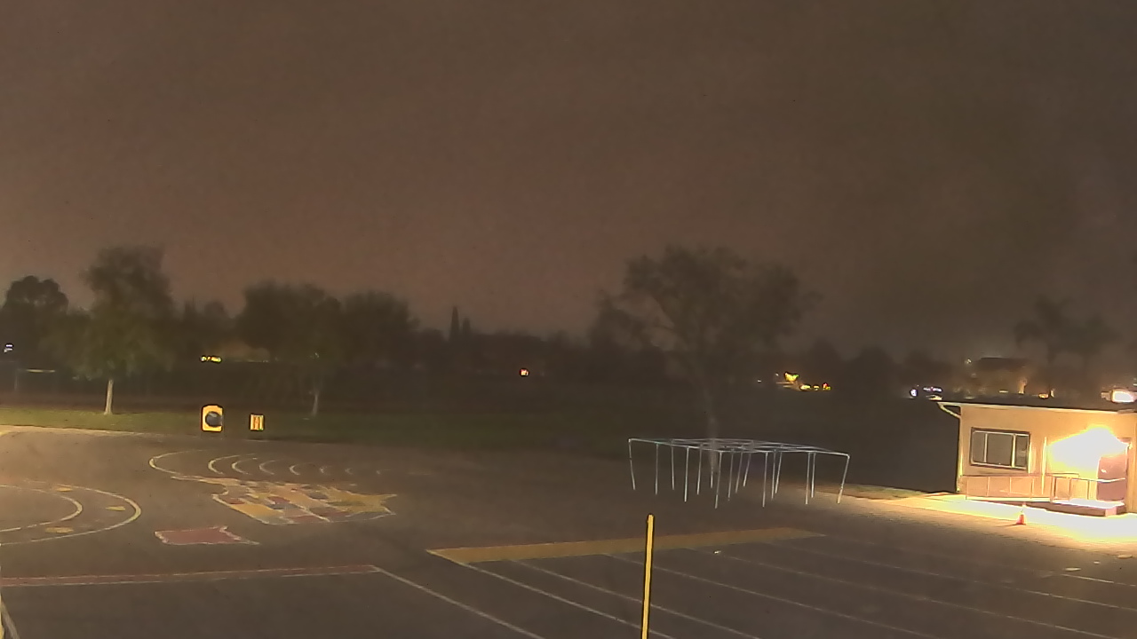 Thumbnail for current weather camera view from Von Renner Elementary School in Newman, California