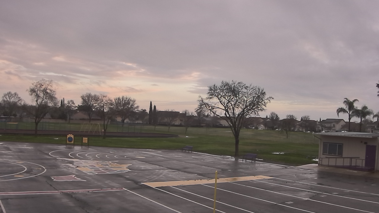 Thumbnail for current weather camera view from Von Renner Elementary School in Newman, California