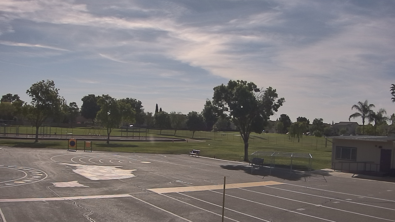 Thumbnail for current weather camera view from Von Renner Elementary School in Newman, California