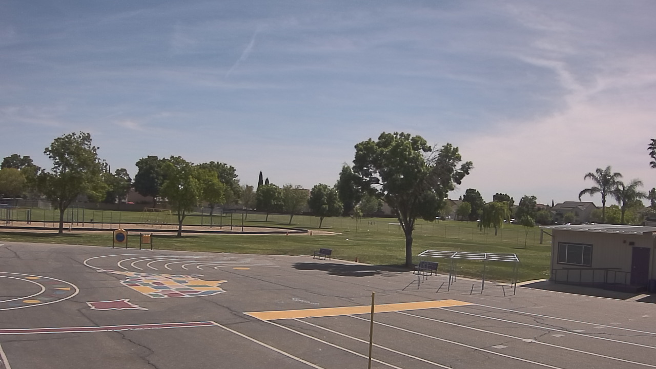 Thumbnail for current weather camera view from Von Renner Elementary School in Newman, California