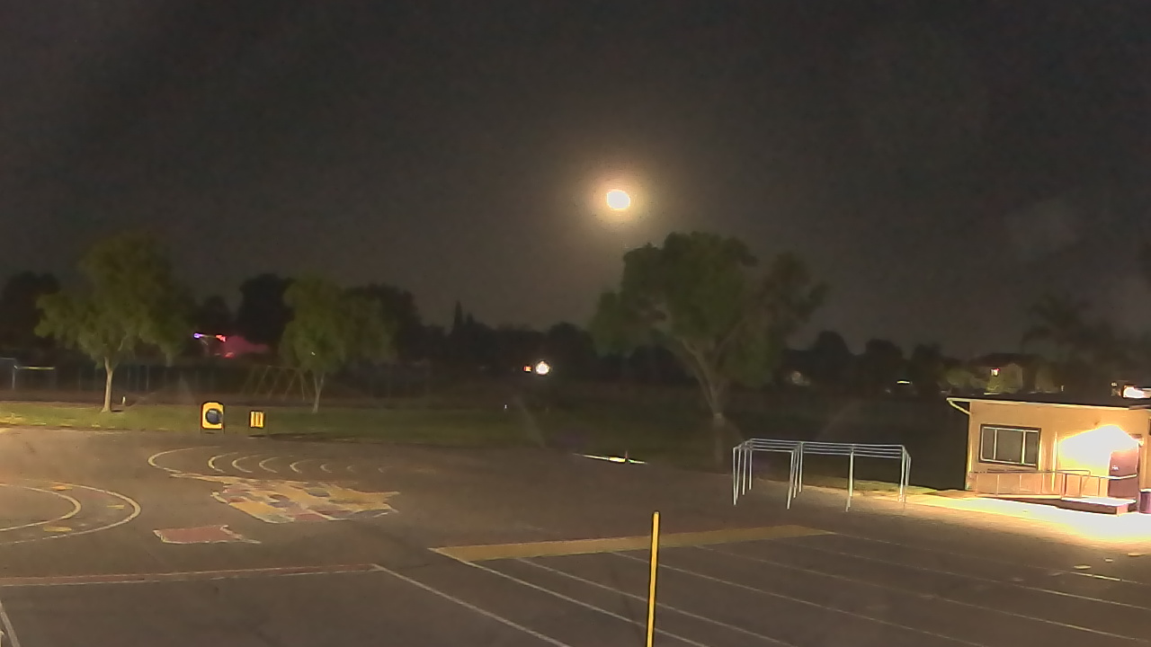 Thumbnail for current weather camera view from Von Renner Elementary School in Newman, California