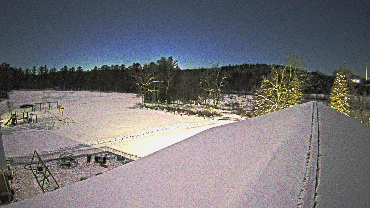 Thumbnail for current weather camera view from St Johns Lutheran School in Newburg, Wisconsin