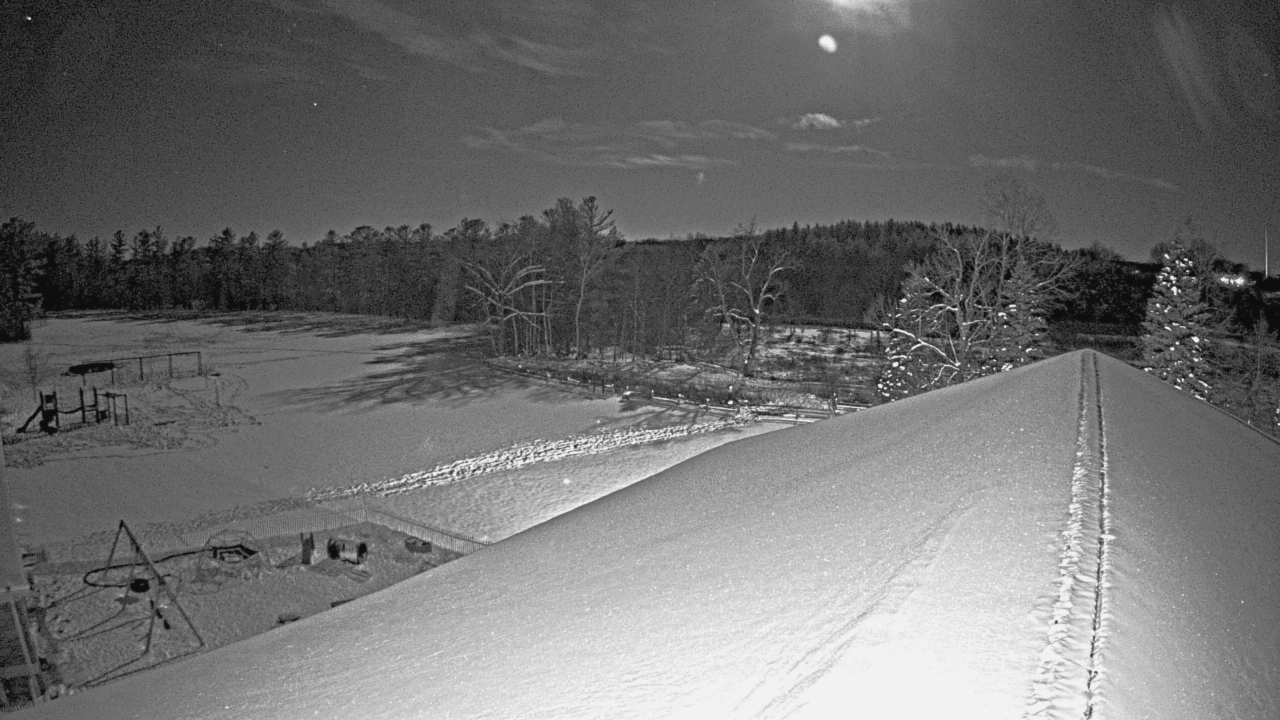 Thumbnail for current weather camera view from St Johns Lutheran School in Newburg, Wisconsin