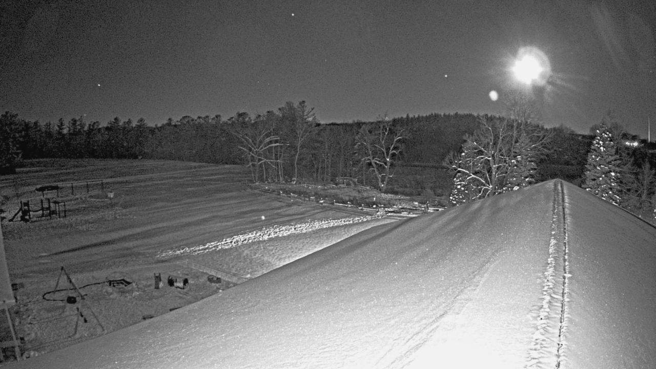 Thumbnail for current weather camera view from St Johns Lutheran School in Newburg, Wisconsin