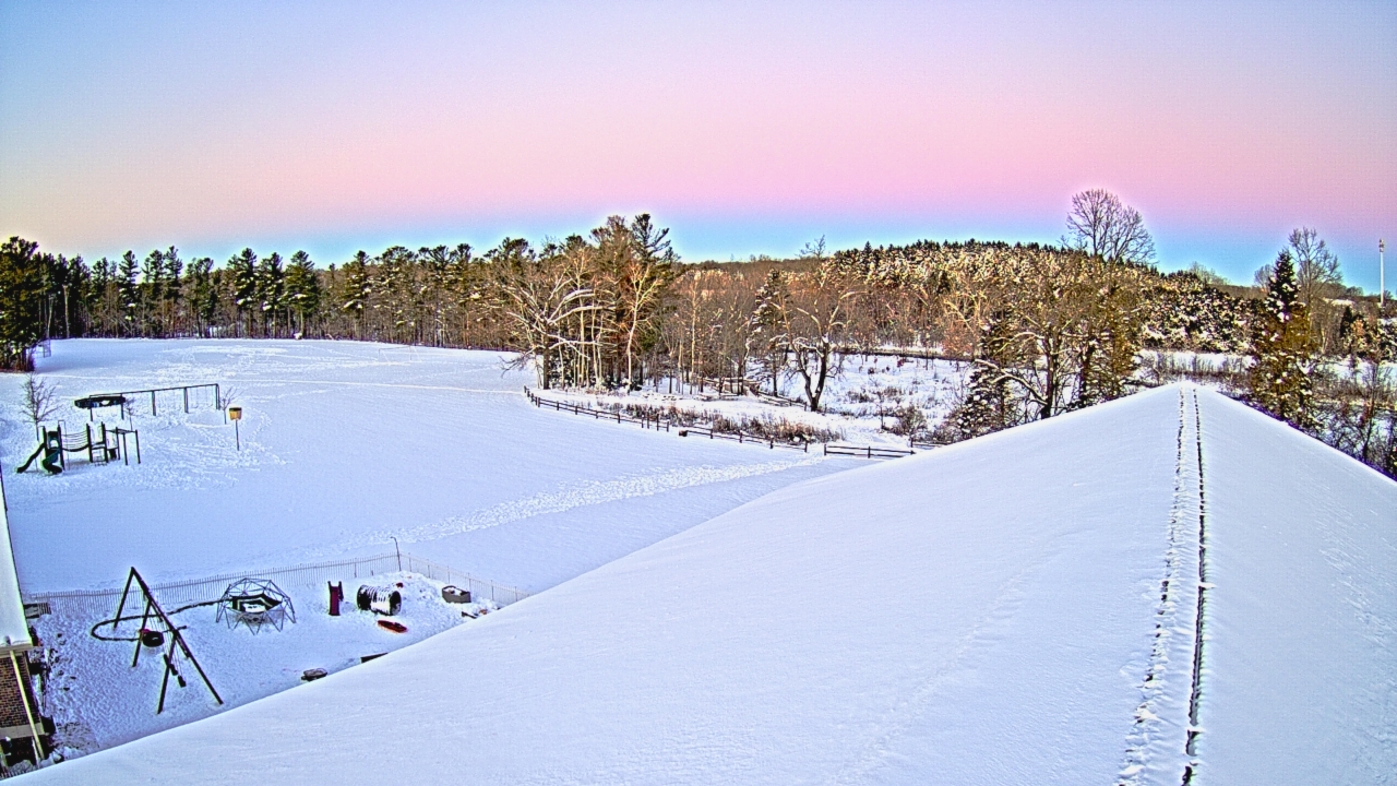 Thumbnail for current weather camera view from St Johns Lutheran School in Newburg, Wisconsin