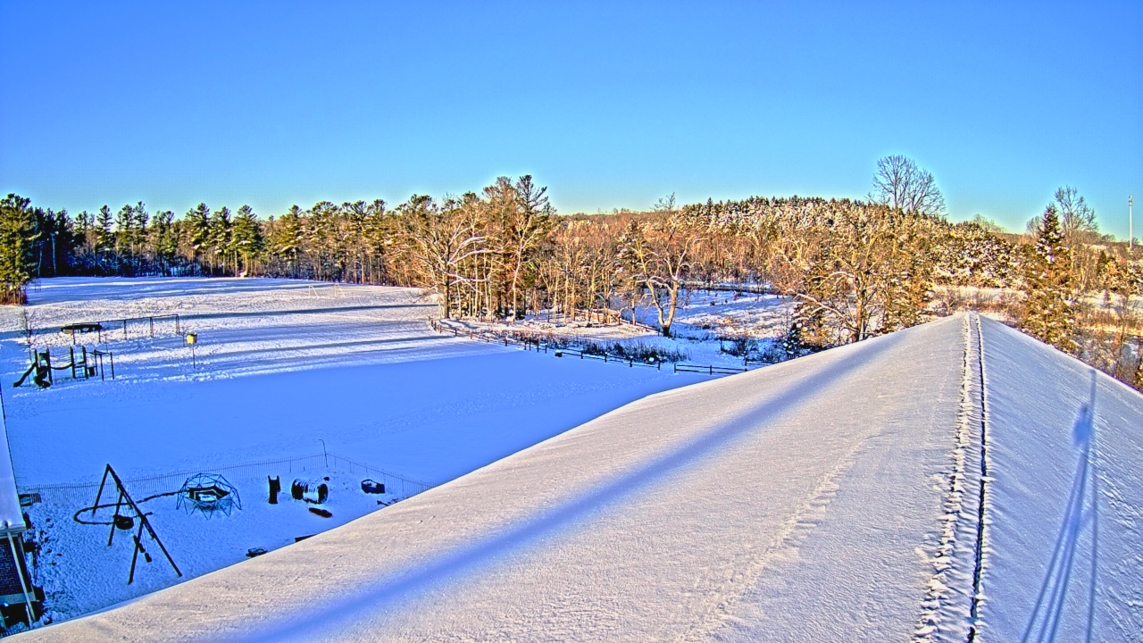 Thumbnail for current weather camera view from St Johns Lutheran School in Newburg, Wisconsin