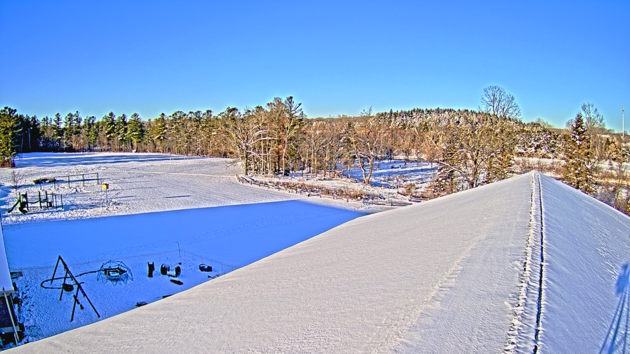 Thumbnail for current weather camera view from St Johns Lutheran School in Newburg, Wisconsin