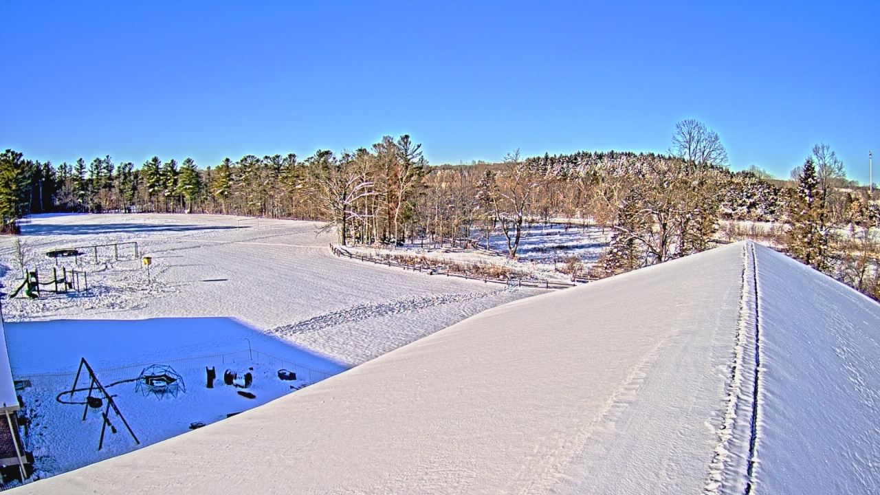 Thumbnail for current weather camera view from St Johns Lutheran School in Newburg, Wisconsin