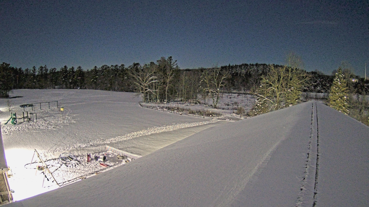 Thumbnail for current weather camera view from St Johns Lutheran School in Newburg, Wisconsin