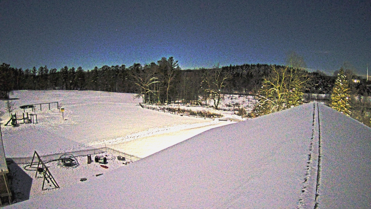 Thumbnail for current weather camera view from St Johns Lutheran School in Newburg, Wisconsin