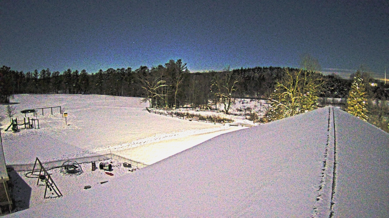 Thumbnail for current weather camera view from St Johns Lutheran School in Newburg, Wisconsin