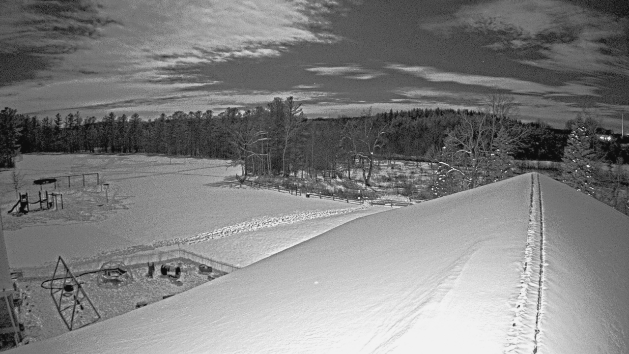 Thumbnail for current weather camera view from St Johns Lutheran School in Newburg, Wisconsin
