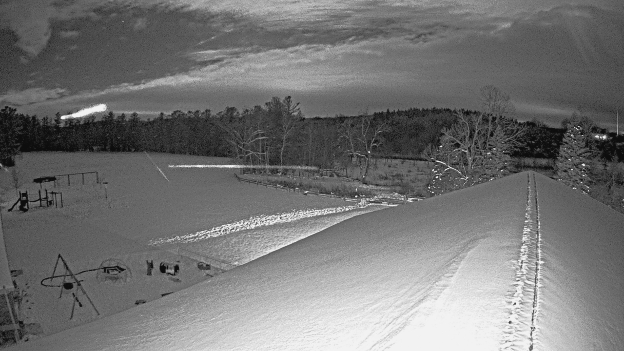 Thumbnail for current weather camera view from St Johns Lutheran School in Newburg, Wisconsin