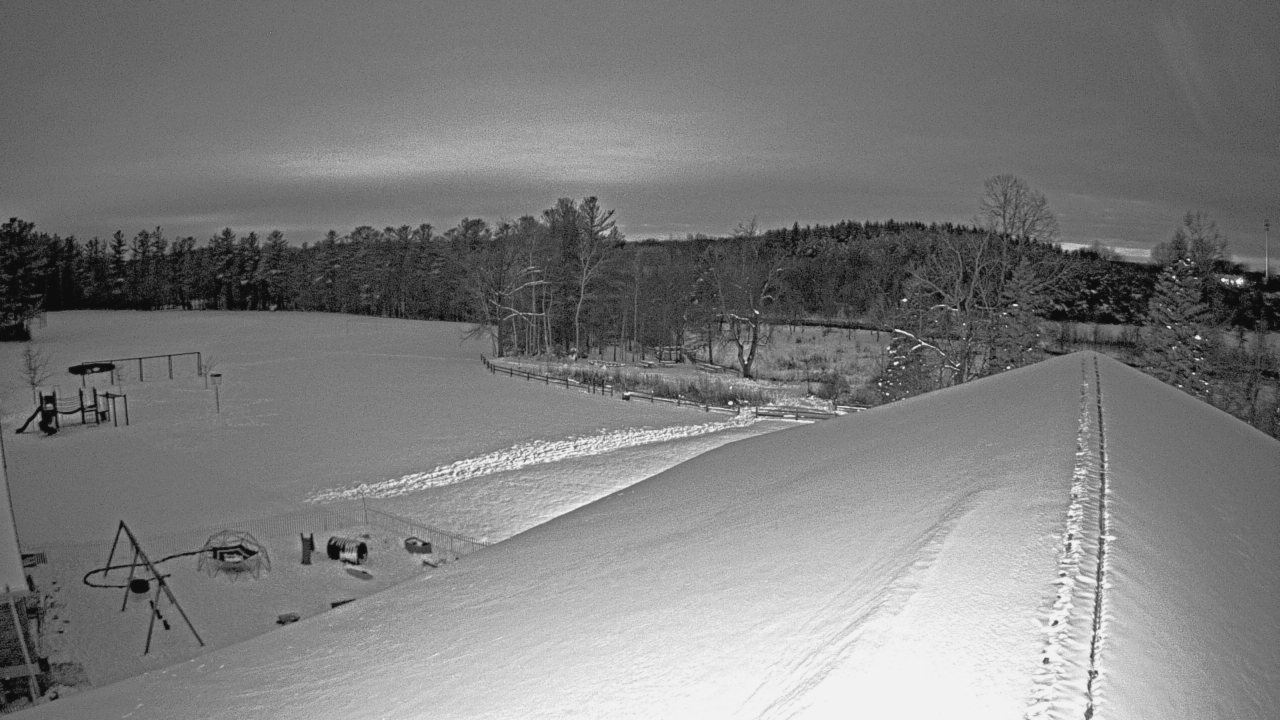 Thumbnail for current weather camera view from St Johns Lutheran School in Newburg, Wisconsin