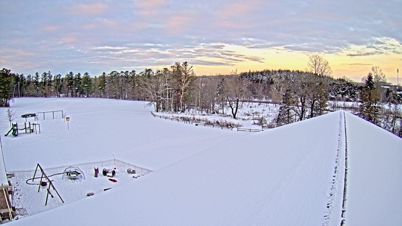 Thumbnail for current weather camera view from St Johns Lutheran School in Newburg, Wisconsin