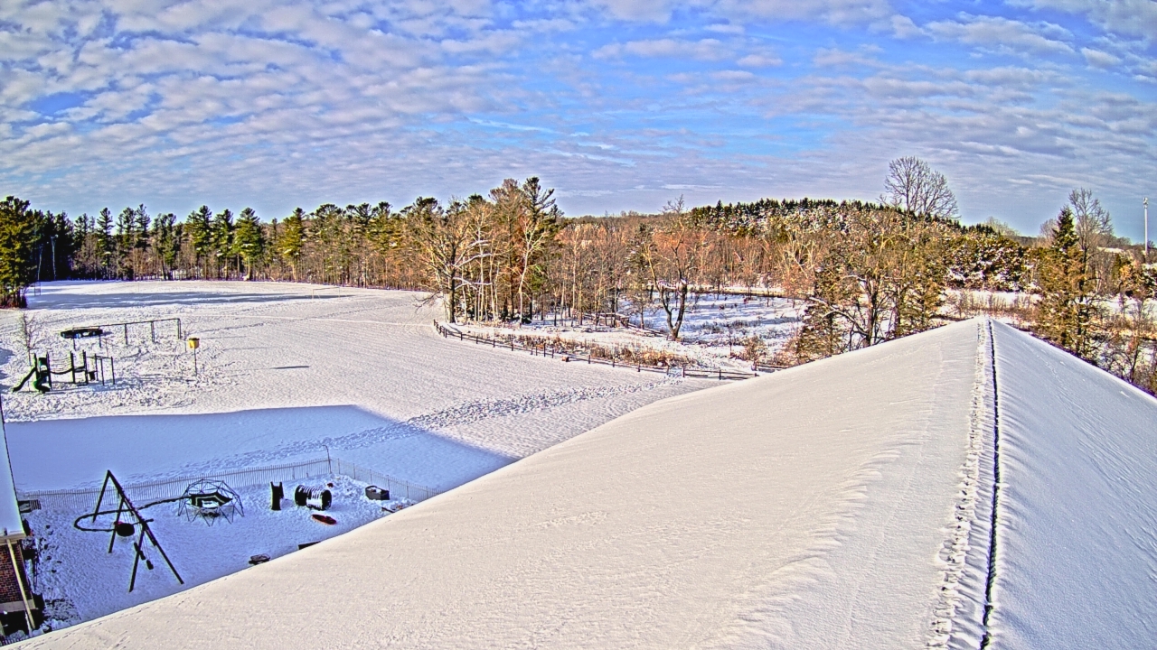 Thumbnail for current weather camera view from St Johns Lutheran School in Newburg, Wisconsin