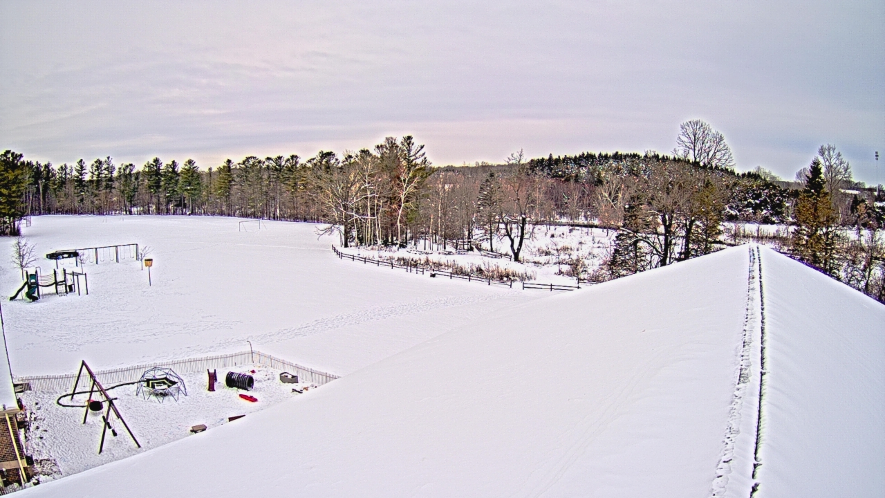 Thumbnail for current weather camera view from St Johns Lutheran School in Newburg, Wisconsin