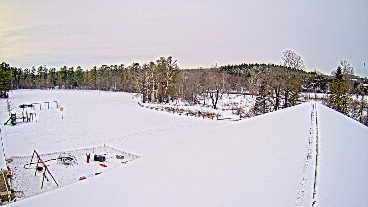 Thumbnail for current weather camera view from St Johns Lutheran School in Newburg, Wisconsin