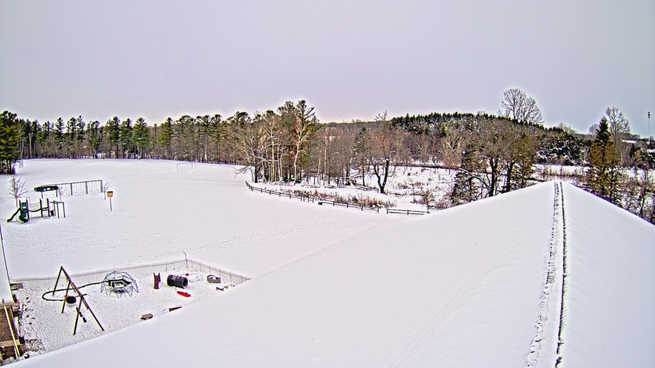Thumbnail for current weather camera view from St Johns Lutheran School in Newburg, Wisconsin