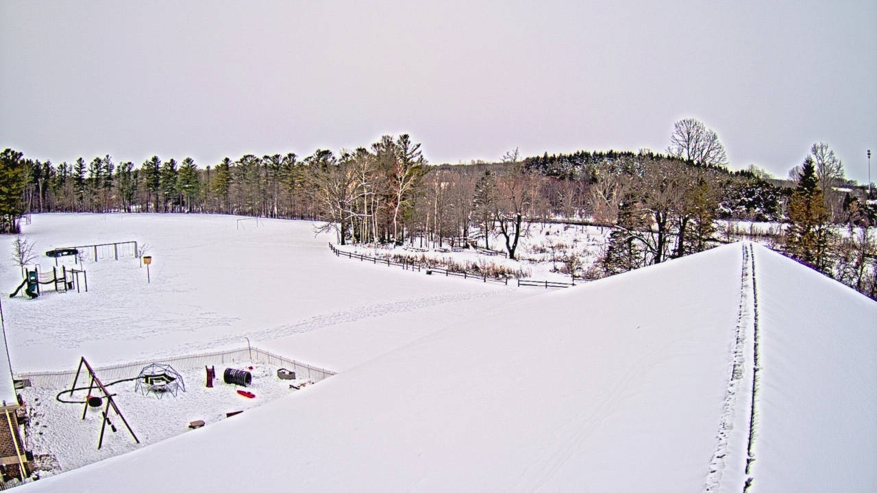 Thumbnail for current weather camera view from St Johns Lutheran School in Newburg, Wisconsin
