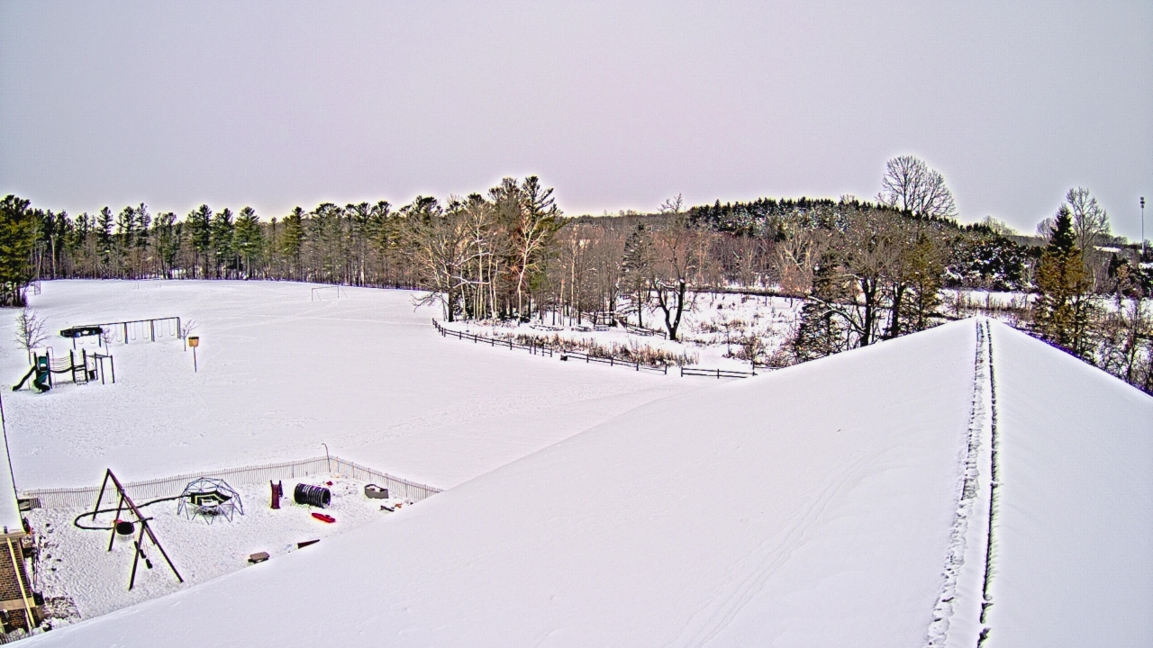 Thumbnail for current weather camera view from St Johns Lutheran School in Newburg, Wisconsin