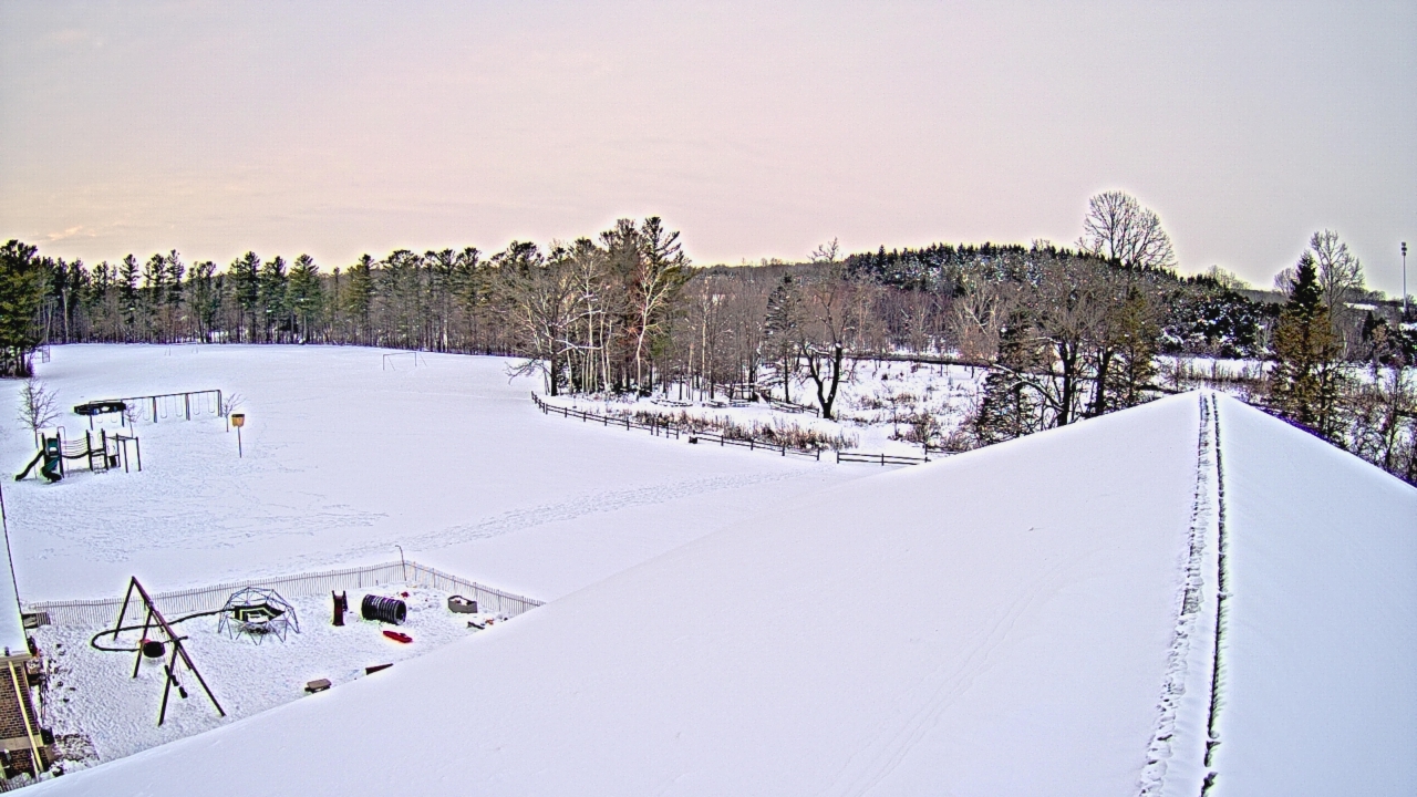 Thumbnail for current weather camera view from St Johns Lutheran School in Newburg, Wisconsin