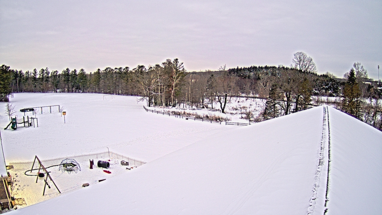 Thumbnail for current weather camera view from St Johns Lutheran School in Newburg, Wisconsin