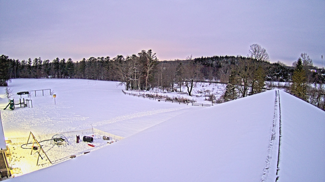 Thumbnail for current weather camera view from St Johns Lutheran School in Newburg, Wisconsin