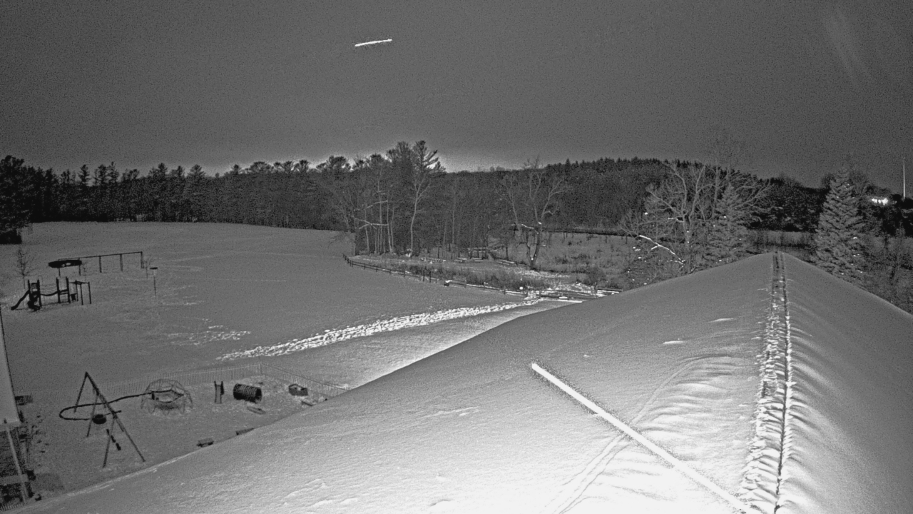 Thumbnail for current weather camera view from St Johns Lutheran School in Newburg, Wisconsin