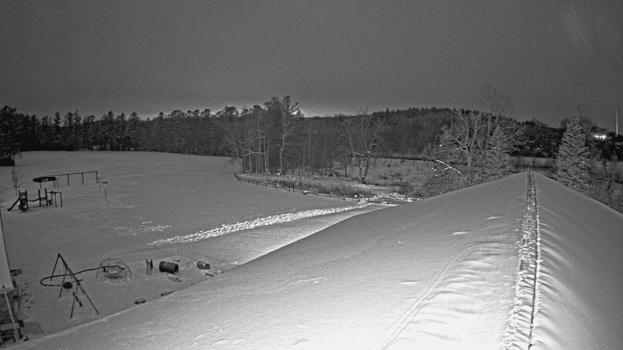 Thumbnail for current weather camera view from St Johns Lutheran School in Newburg, Wisconsin