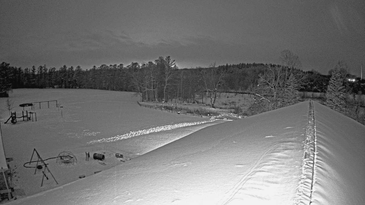 Thumbnail for current weather camera view from St Johns Lutheran School in Newburg, Wisconsin