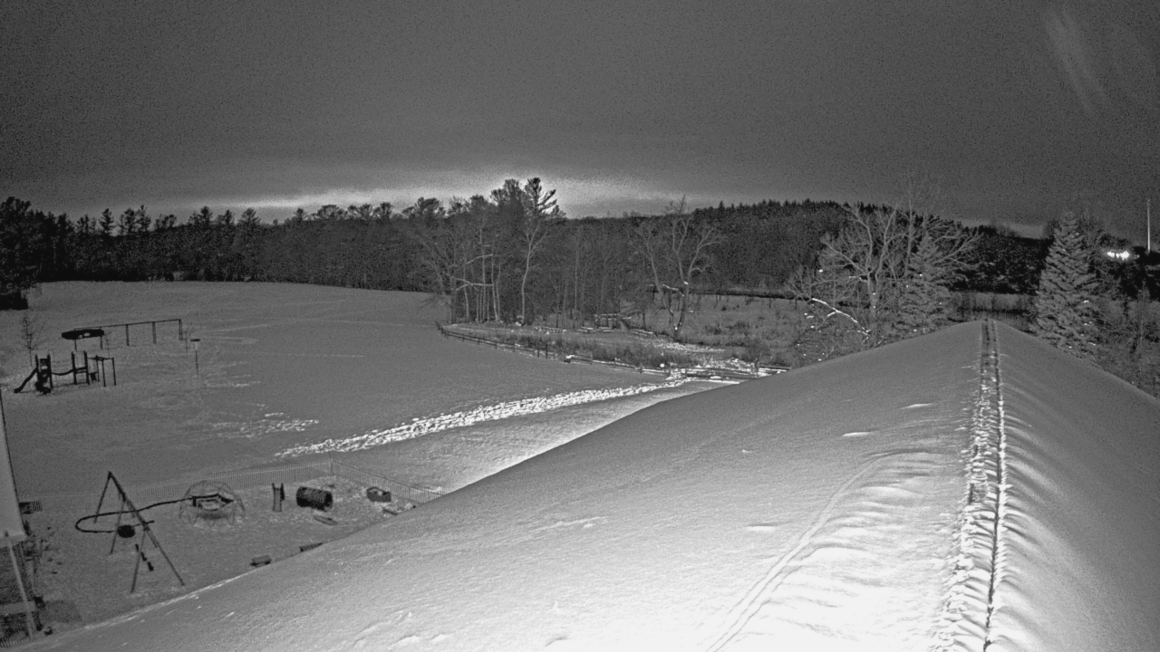 Thumbnail for current weather camera view from St Johns Lutheran School in Newburg, Wisconsin