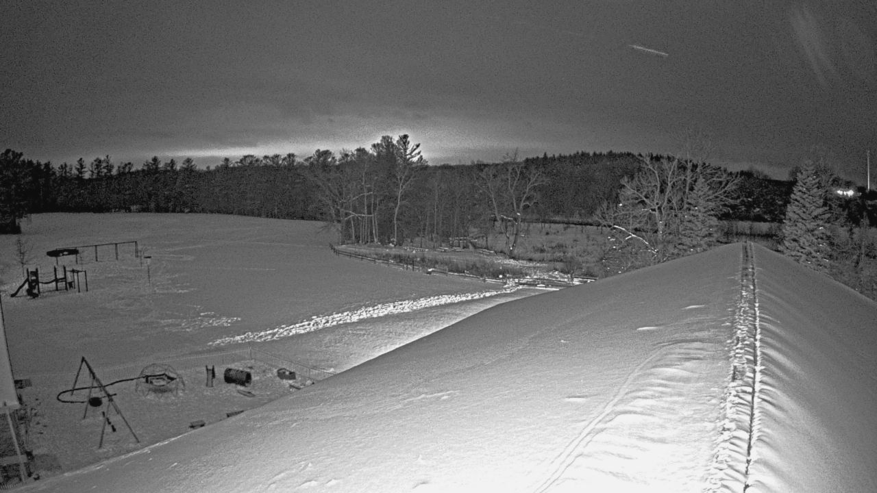 Thumbnail for current weather camera view from St Johns Lutheran School in Newburg, Wisconsin