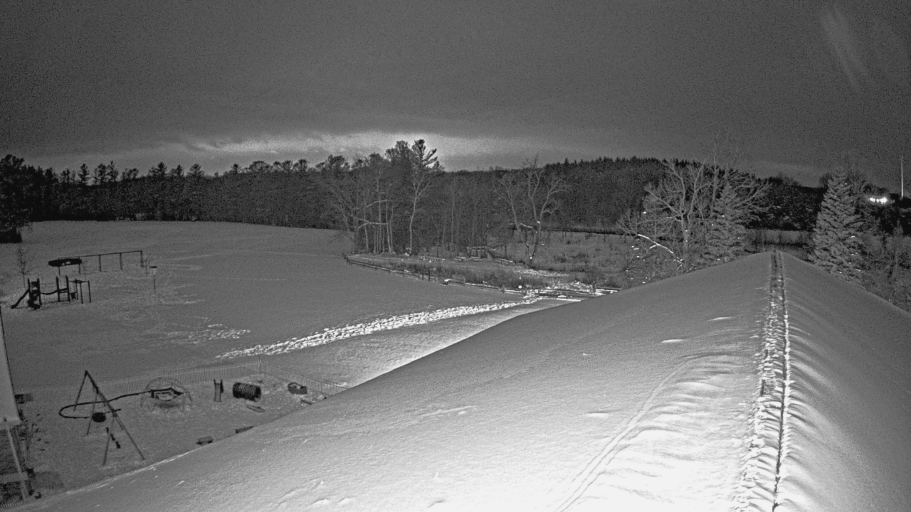 Thumbnail for current weather camera view from St Johns Lutheran School in Newburg, Wisconsin