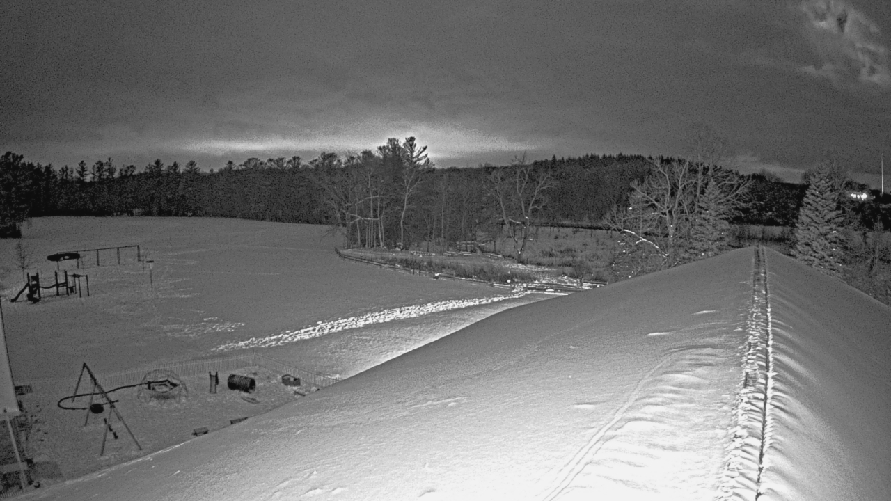 Thumbnail for current weather camera view from St Johns Lutheran School in Newburg, Wisconsin