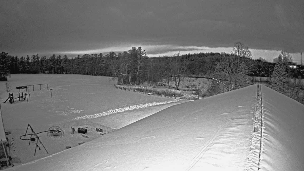 Thumbnail for current weather camera view from St Johns Lutheran School in Newburg, Wisconsin