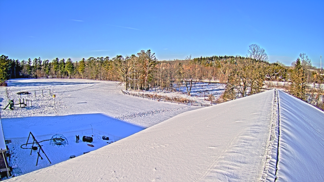 Thumbnail for current weather camera view from St Johns Lutheran School in Newburg, Wisconsin
