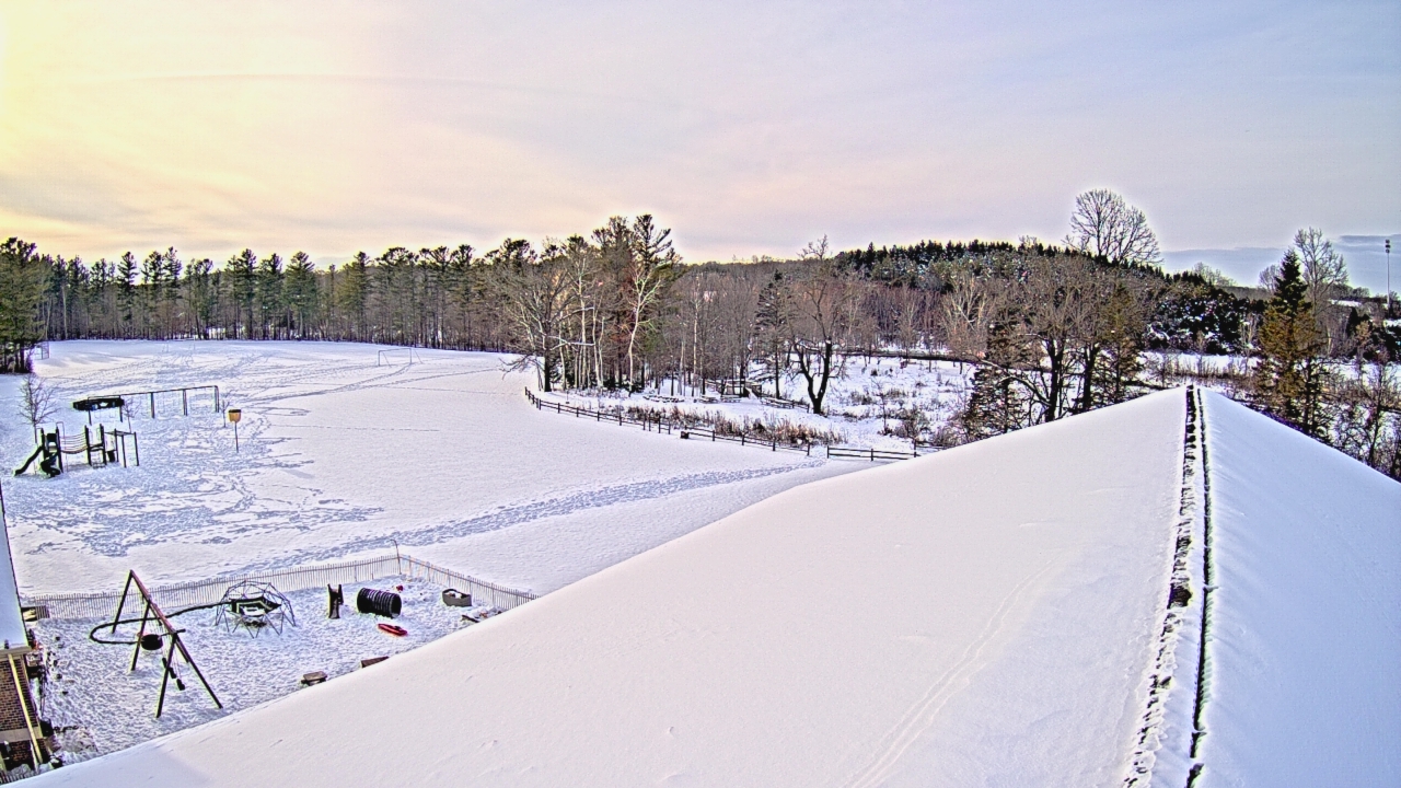 Thumbnail for current weather camera view from St Johns Lutheran School in Newburg, Wisconsin
