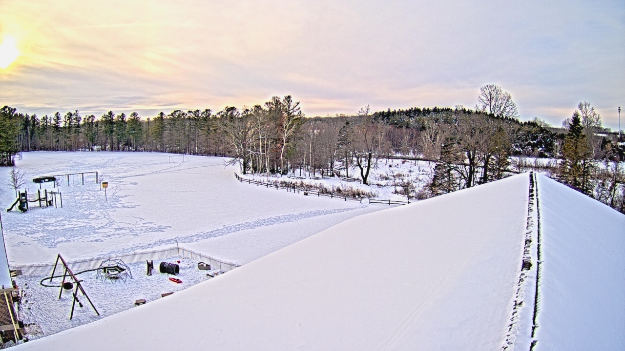 Thumbnail for current weather camera view from St Johns Lutheran School in Newburg, Wisconsin