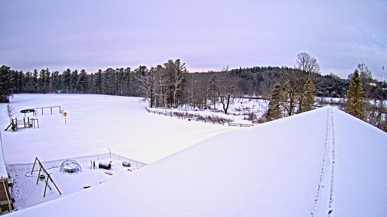 Thumbnail for current weather camera view from St Johns Lutheran School in Newburg, Wisconsin