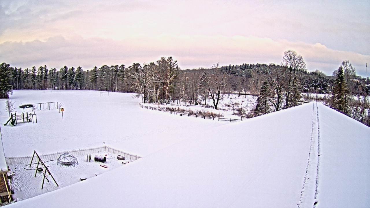 Thumbnail for current weather camera view from St Johns Lutheran School in Newburg, Wisconsin