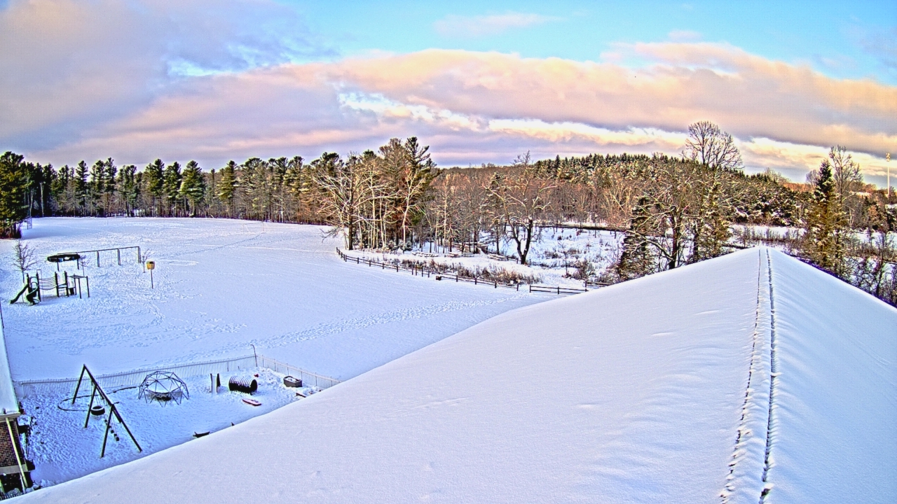 Thumbnail for current weather camera view from St Johns Lutheran School in Newburg, Wisconsin