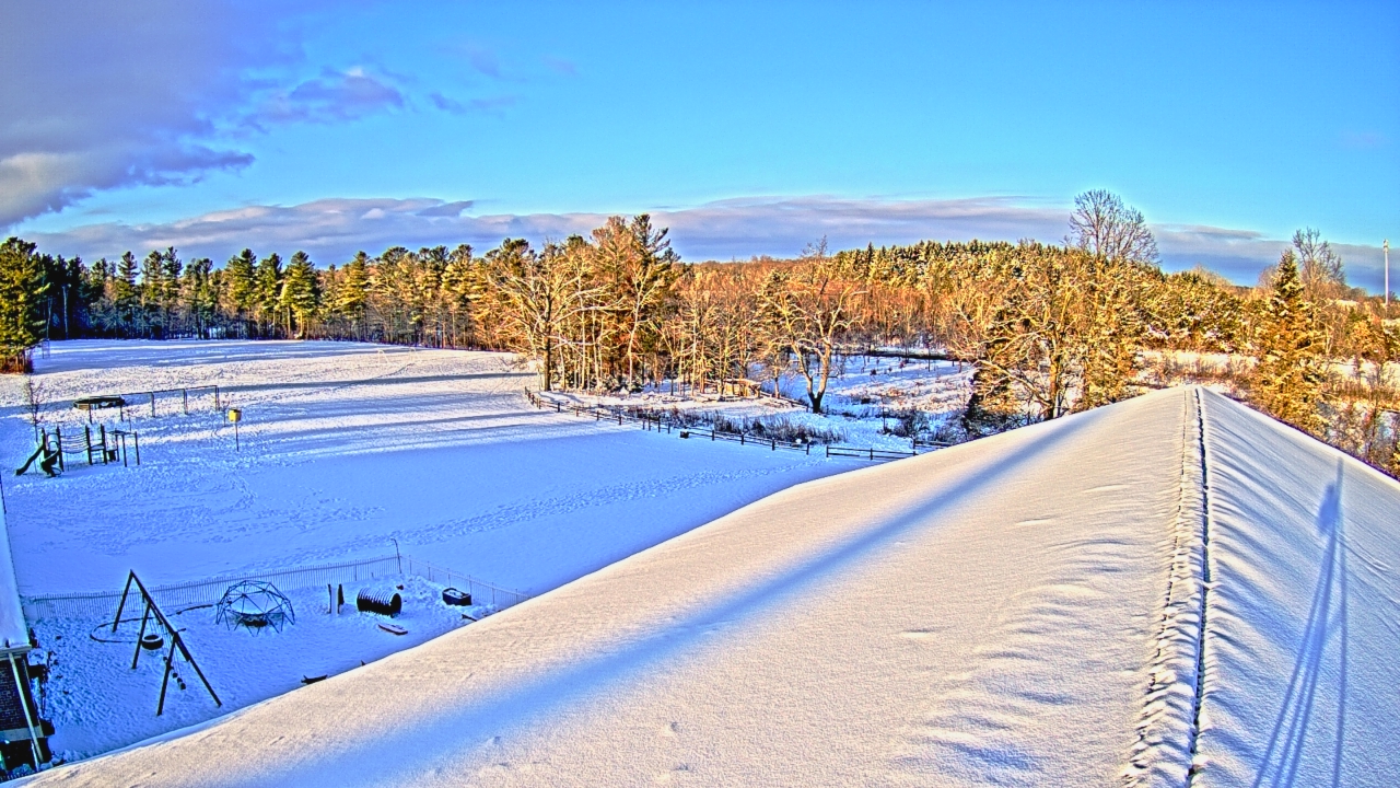 Thumbnail for current weather camera view from St Johns Lutheran School in Newburg, Wisconsin