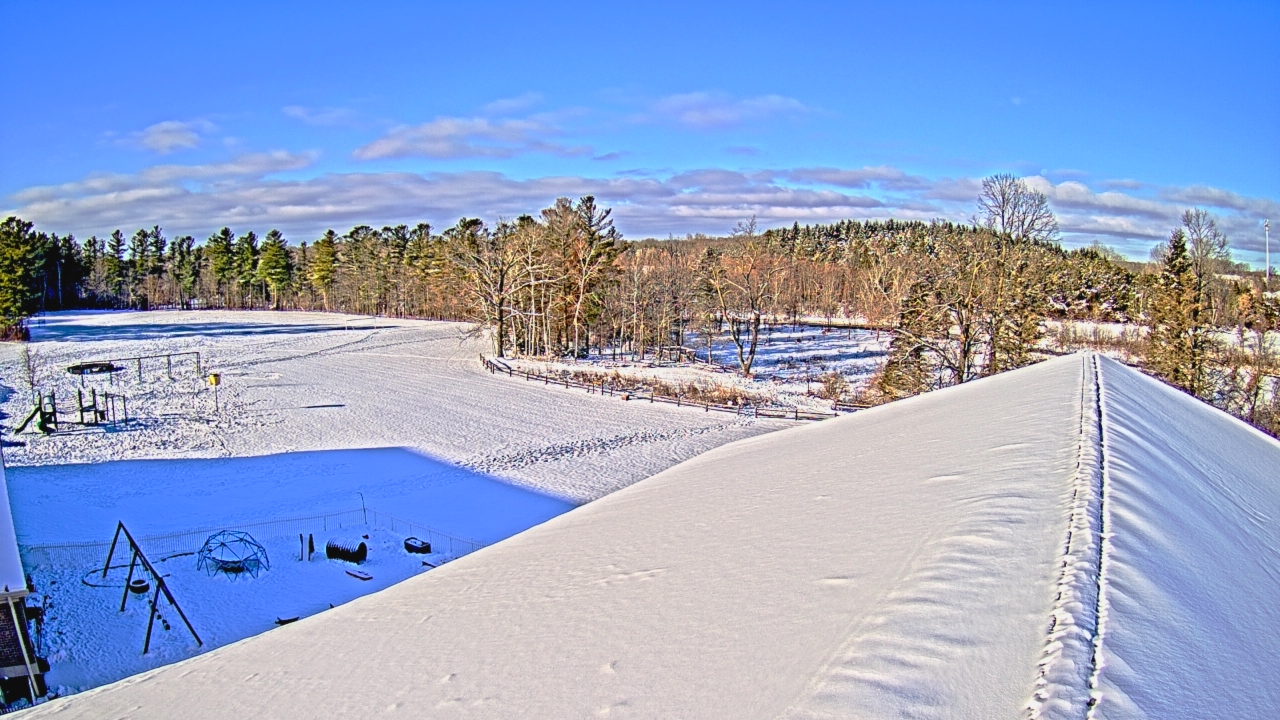 Thumbnail for current weather camera view from St Johns Lutheran School in Newburg, Wisconsin